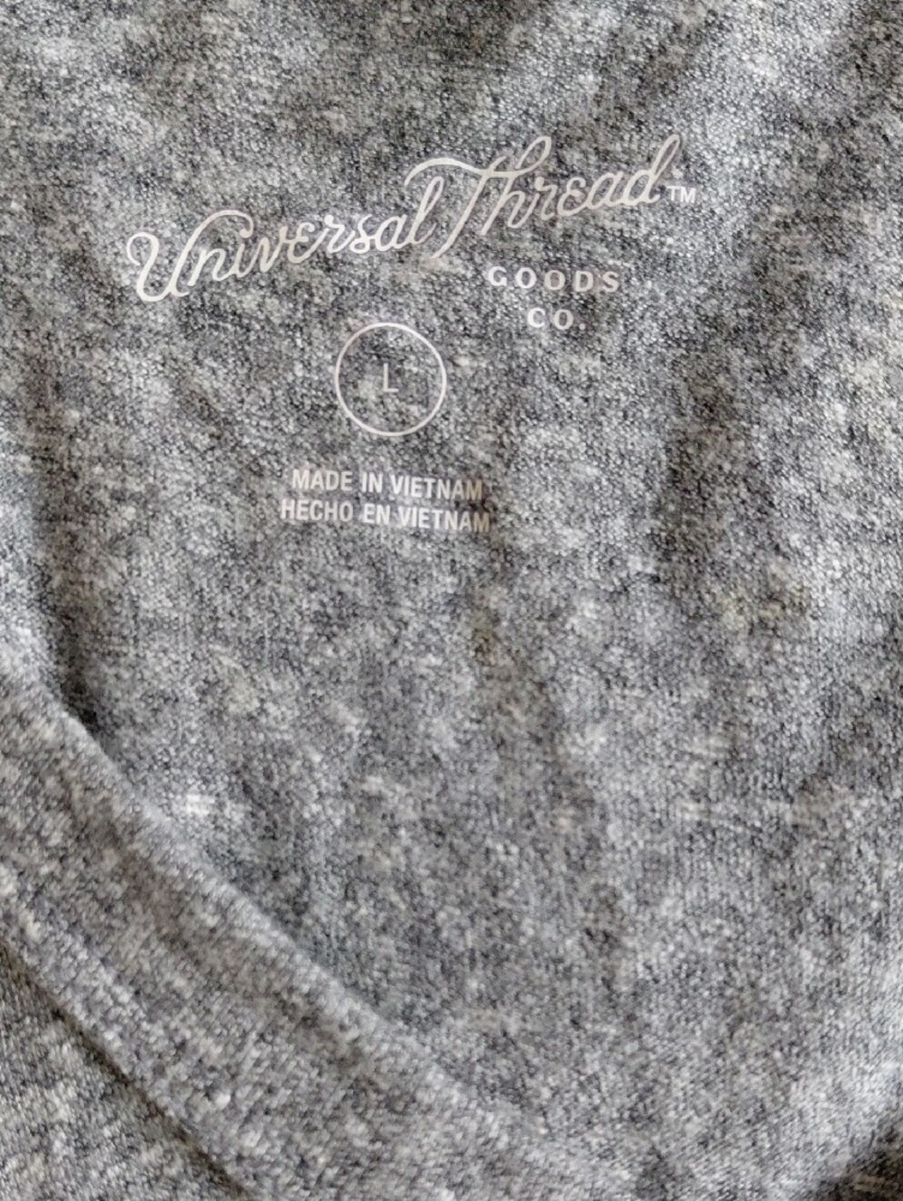 Universal Thread Heather Gray V-Neck Short Sleeve Tee - Picture 2 of 4